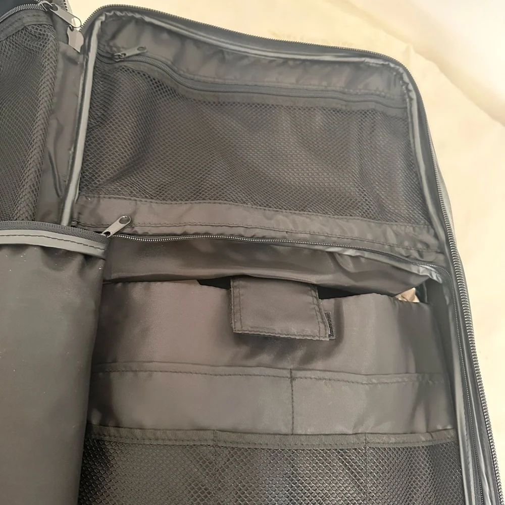 LUCAS Black and Gray Wheeling suitcase carry on
